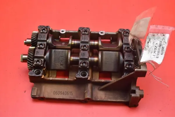 Pompe à huile OEM 150-112-2 pour BMW E87 2.0i 129 CV image 2