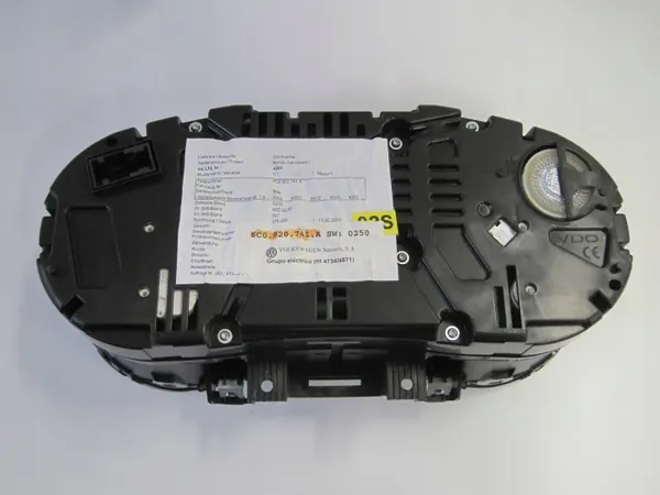 VW Polo Instrumentenpaneel OEM 6C0920741A image 8