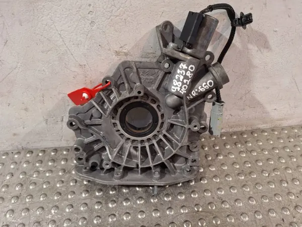 Öljypumppu OEM S25053660 Citroen 1.5 HDI:lle image 2