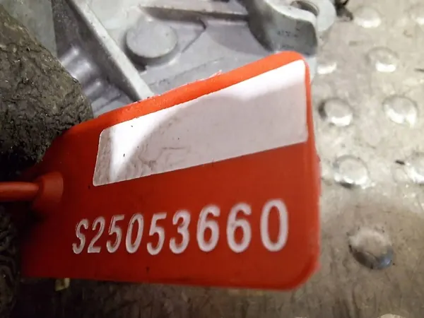 Öljypumppu OEM S25053660 Citroen 1.5 HDI:lle image 5
