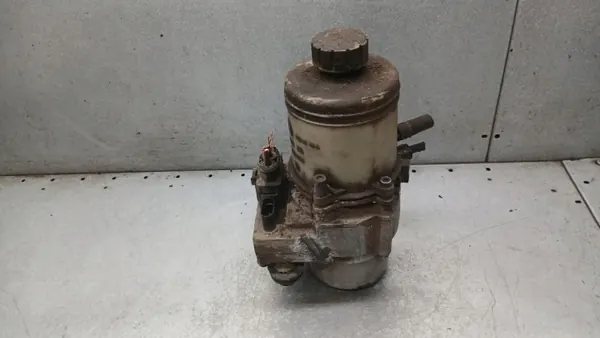 Pompe de direction OEM 6Q0423371A pour VW Polo IV image 2