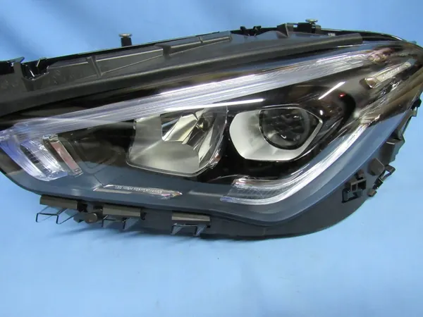 Linker Mercedes W118 CLA Performance Full LED Koplamp image 4