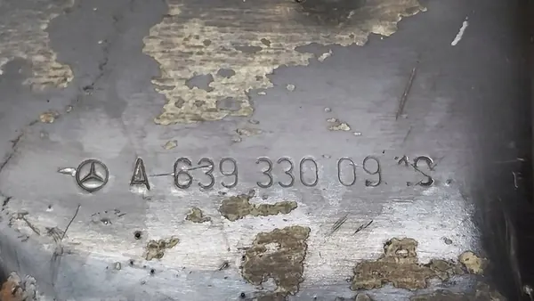 Höger Främre Kontrollarm A6393300910 Mercedes Vito Viano image 6