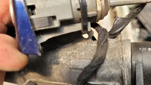 Sytytyskytkin Audi OE 4B0905851C image 2