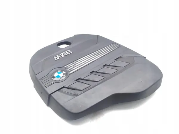 BMW X3 F25 N47N Moottorikansi OEM 7811024 image 2