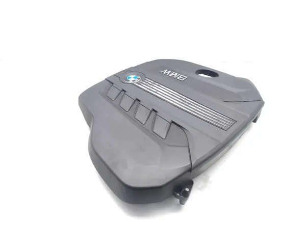 BMW X3 F25 N47N Moottorikansi OEM 7811024 image 10