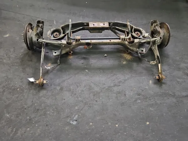 Viga traseira OEM IMPRK1533184 para Volvo V50 image 2