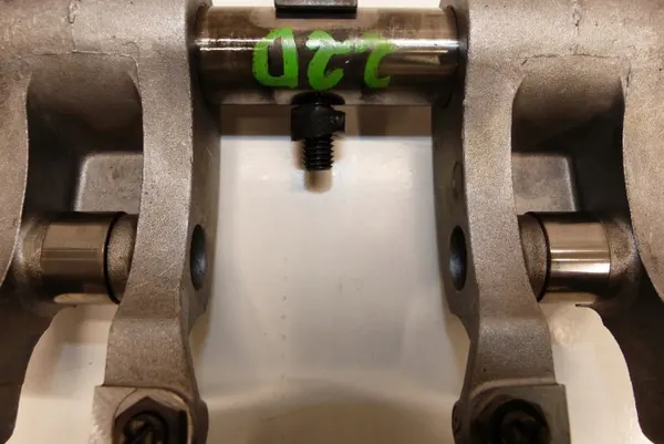 Mitsubishi OE 4N14 4N13 Stößel Gebraucht image 3