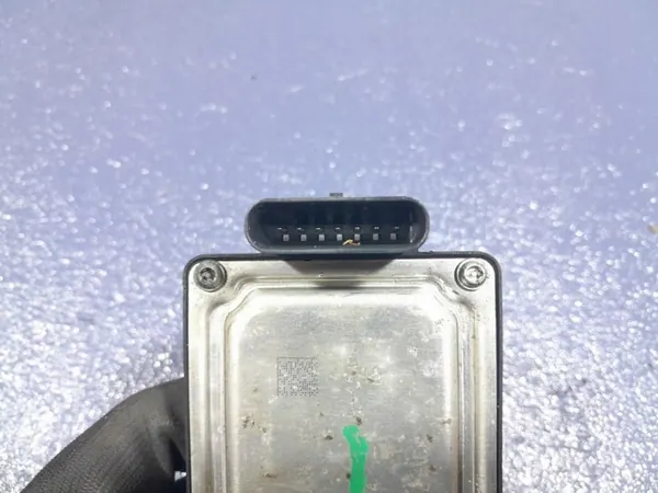 OEM 2Q0907561G radarsensor voor rijstrookassistent image 3