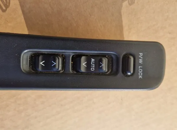 Fensterschalter Nissan 300ZX 3.0 Twinturbo RHD image 2