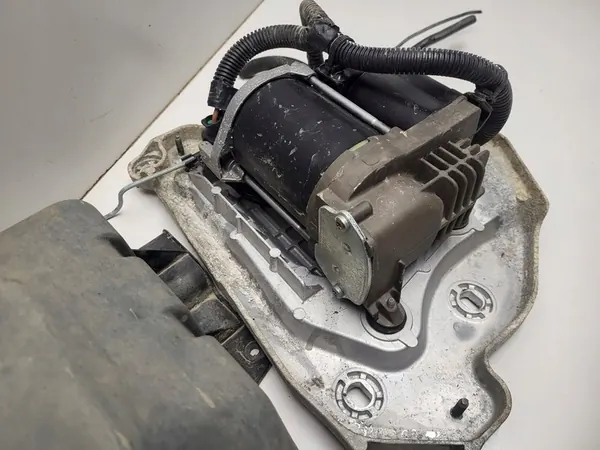 Compressore sospensione Citroen OE 9801906980 image 4