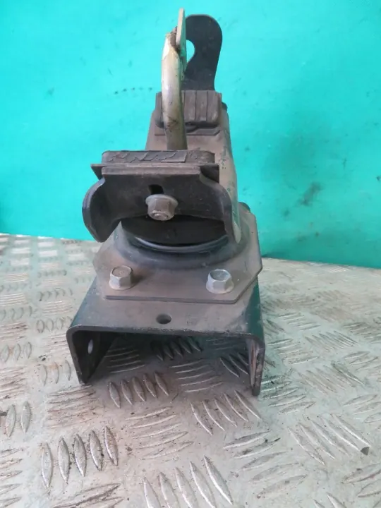 Support OEM UCHWYT Cabine Droite pour Mitsubishi Canter image 3