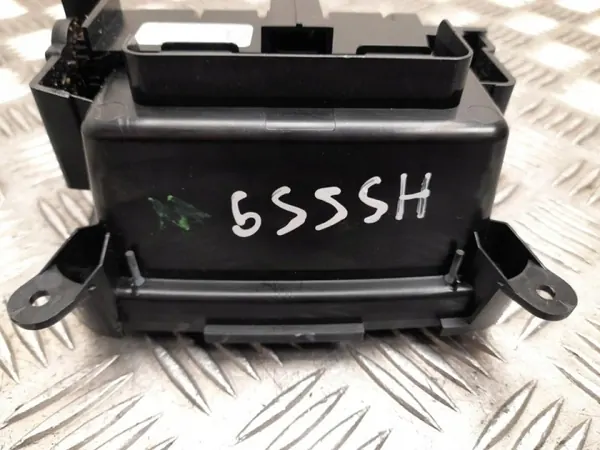 Aschenbecher Audi A4 Avant 2021 OEM 8W1 863 084 image 6