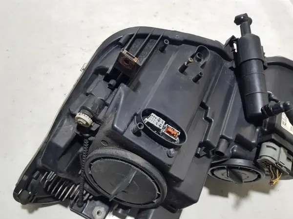 XENONLAMP RECHTS VOOR MERCEDES W207 C207 A2078200639 image 10