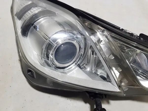 XENONLAMP RECHTS VOOR MERCEDES W207 C207 A2078200639 image 4