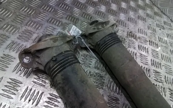 Kit amortiguador trasero OEM Wrakowisko-10090- image 4