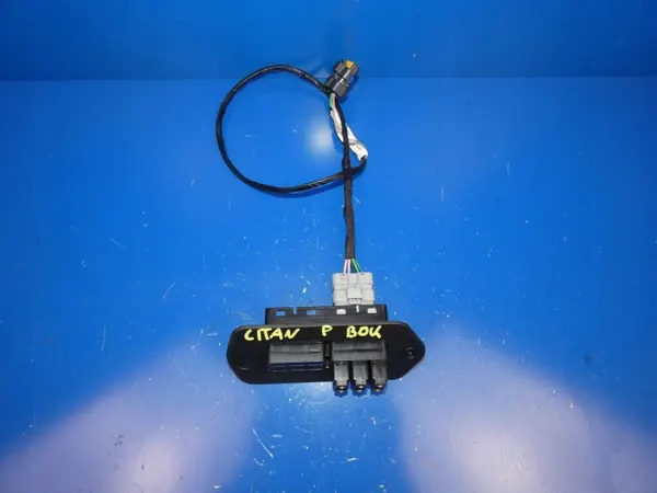 Sensor de contacto puerta lateral derecho OEM 8200428704 image 3