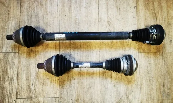 Semi-eixo esquerdo VW Passat CC 2.0 TDI OEM 1K0407271BJ image 2