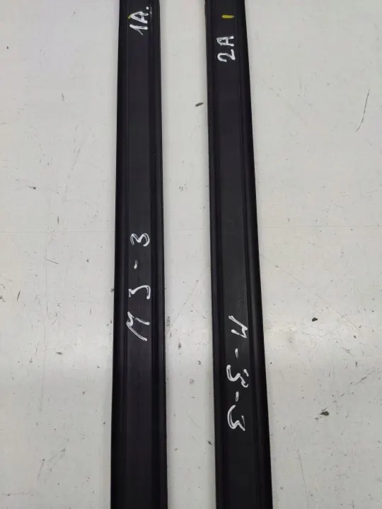 Moldagem de janela BMW M3 2005 OEM S521262R image 3