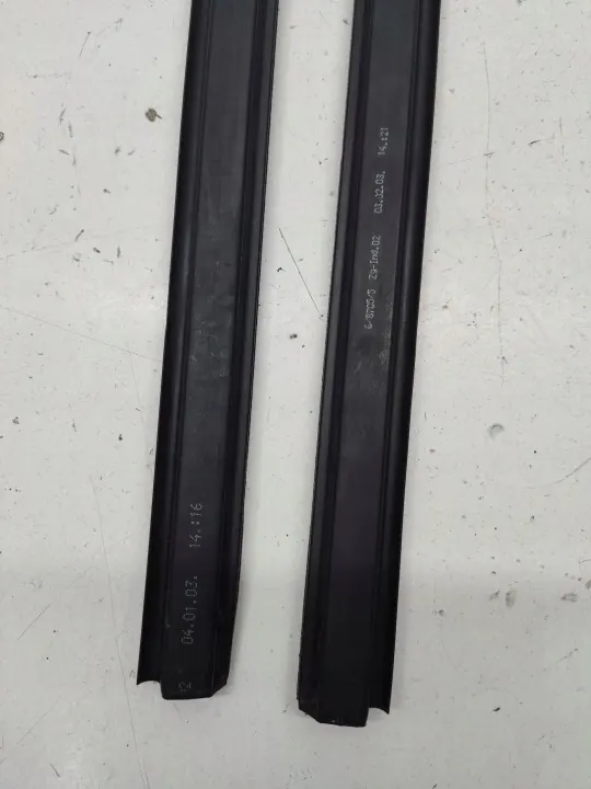 Moldagem de janela BMW M3 2005 OEM S521262R image 4