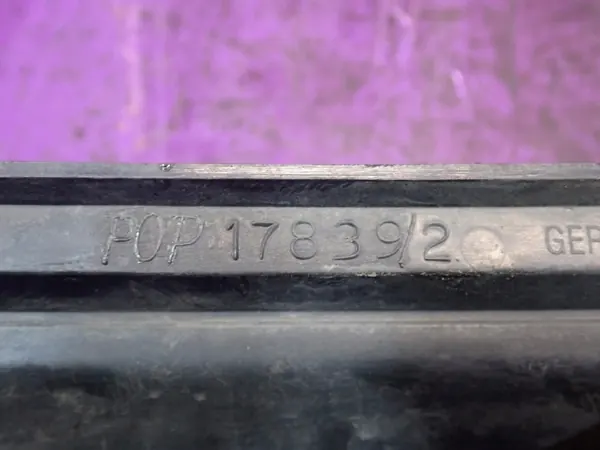 VW Lupo grille embleem OEM Zawada-386076- Gebruikt image 10