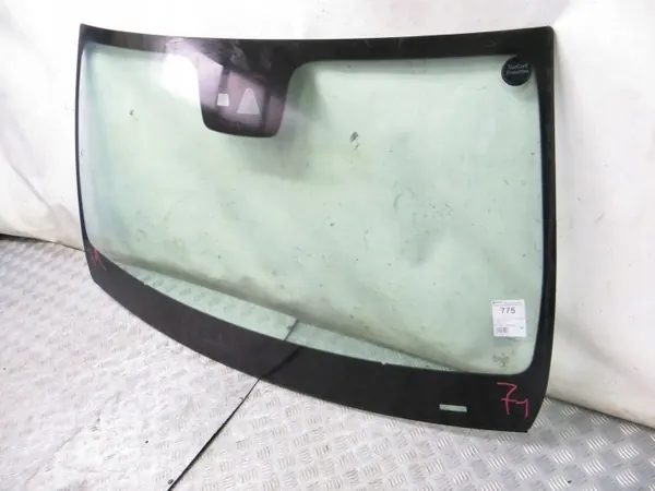 Mercedes W213 Frontscheibe OEM 205/071 image 3