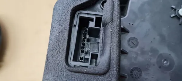 Audi Q8 2023 Linke Hintertürschloss image 9