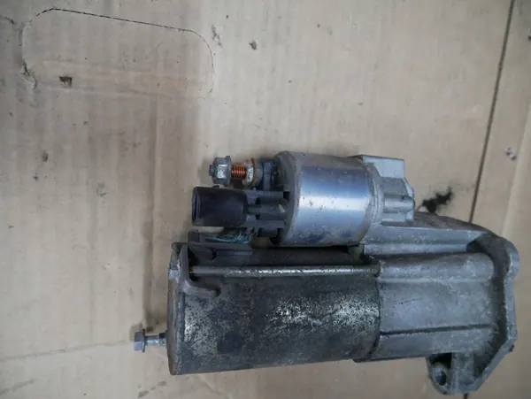 Motor de arranque AUDI A4 B7 06D911023A image 3
