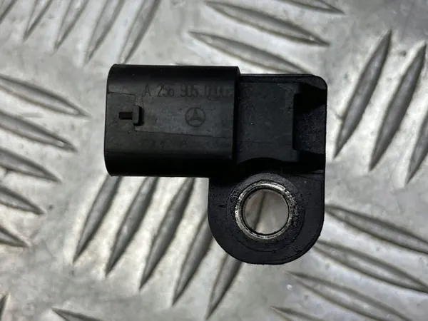 Sensor posición cigüeñal Mercedes OEM A2569050100 image 6