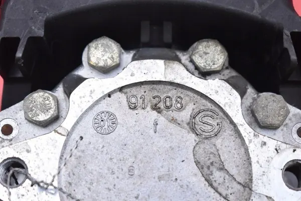 Bomba de Direção 1095749 BMW E39 3.0 D 00-04 image 7