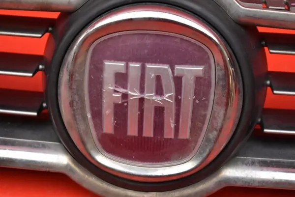 Musta Kromi Grilli OEM 735414652 Fiat Bravo 07-11 image 4