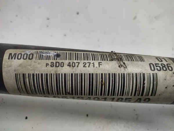 Vänster framdrivningsaxel VW Phaeton 3.0 TDI OEM image 6