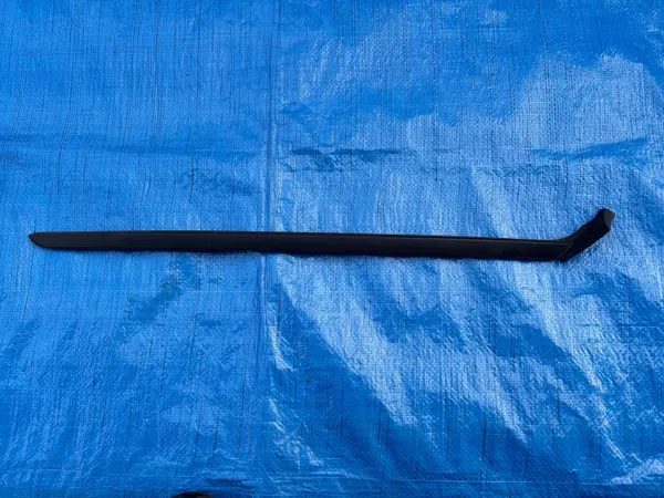 OEM 98355043XT Rechte Windschutzscheibenleiste Peugeot 308 image 2