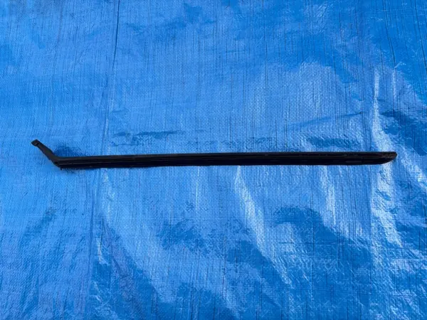 OEM 98355043XT Rechte Windschutzscheibenleiste Peugeot 308 image 3