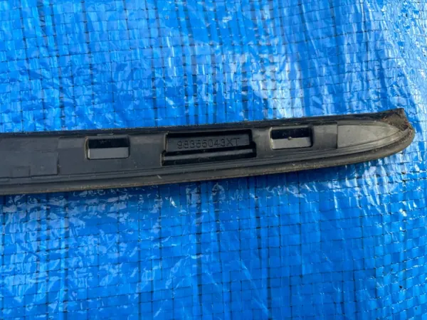 OEM 98355043XT Rechte Windschutzscheibenleiste Peugeot 308 image 4