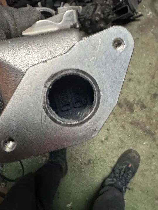 Arrefecedor válvula EGR BMW OEM 8473202 8513132 - Usado image 3