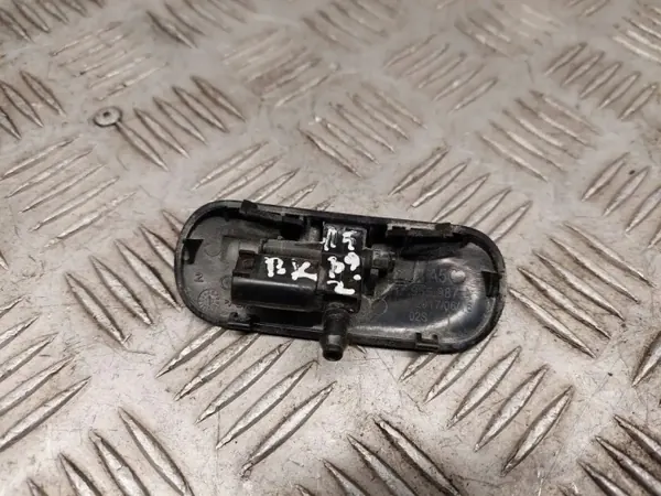 Buses de lave-glace Audi A5 2018- OEM 8W7955987A image 3