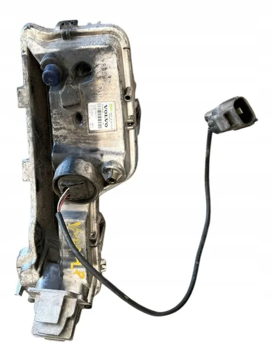 Luces diurnas Volvo V60 OEM 31420239 usadas image 4