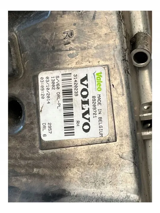 Luces diurnas Volvo V60 OEM 31420239 usadas image 5