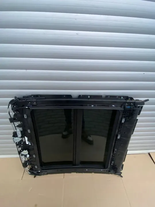 BMW X6 G06 X6M F96 Panorama-lasikatto - OEM image 5
