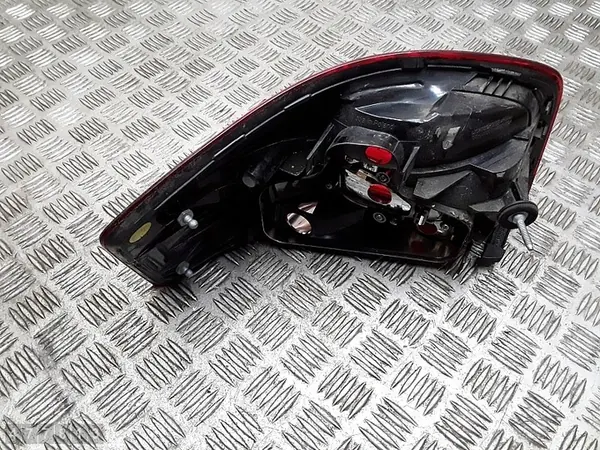 Luz trasera Audi A3 2012 8p3945096c image 5