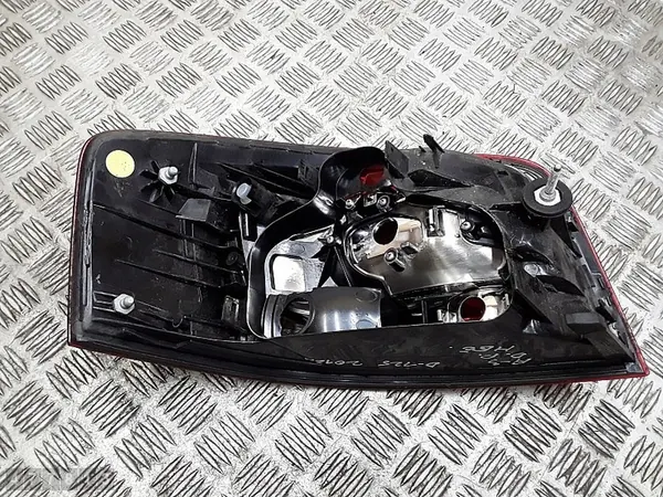 Luz trasera Audi A3 2012 8p3945096c image 6
