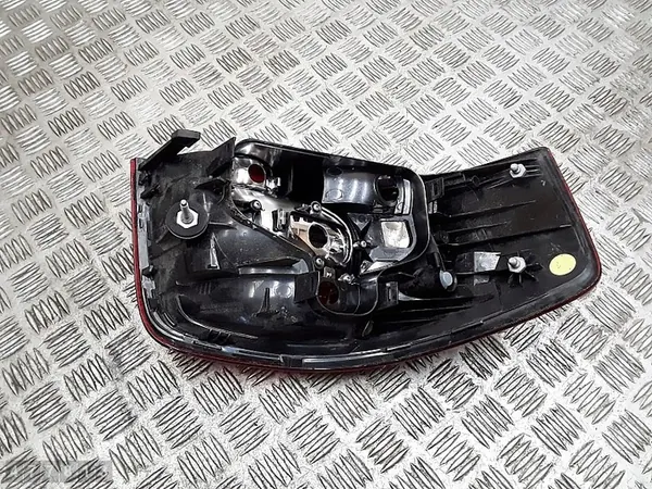 Luz trasera Audi A3 2012 8p3945096c image 8