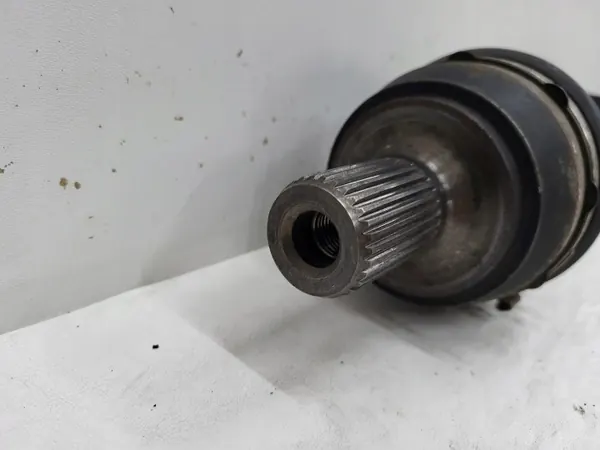 Demi-arbre avant gauche Mercedes W223 OEM 2233304303 image 3