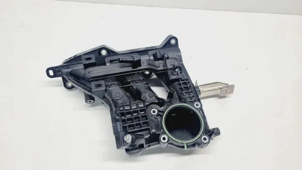 Colector de admisión Nissan OE OEM 140016RC0A - Usado image 2
