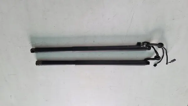 Skoda Superb II Lift Heckklappenstützen OEM 3T0827852B image 2