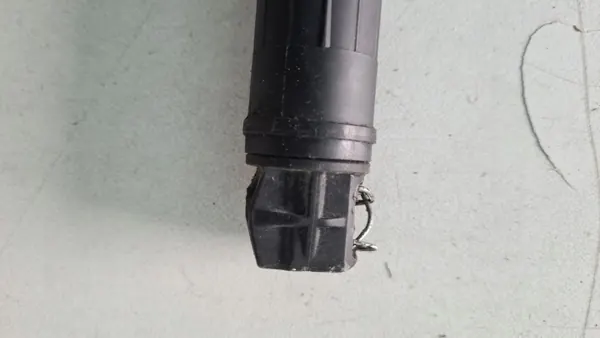 Skoda Superb II Lift Heckklappenstützen OEM 3T0827852B image 10