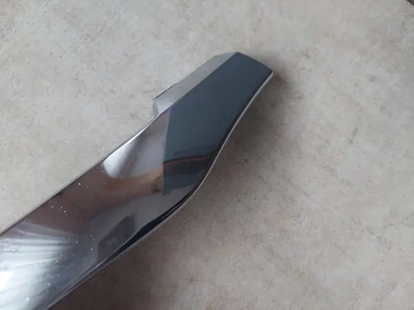 Acabamento cromado do para-choque dianteiro direito - Mercedes GLC W253 image 6