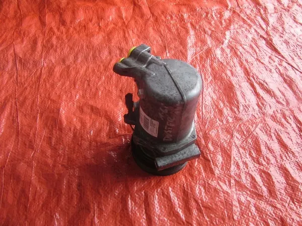 DUSTER SANDERO COMPRESSORE A/C 8201025121B image 2