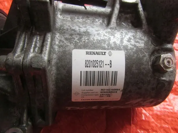 DUSTER SANDERO COMPRESSORE A/C 8201025121B image 3